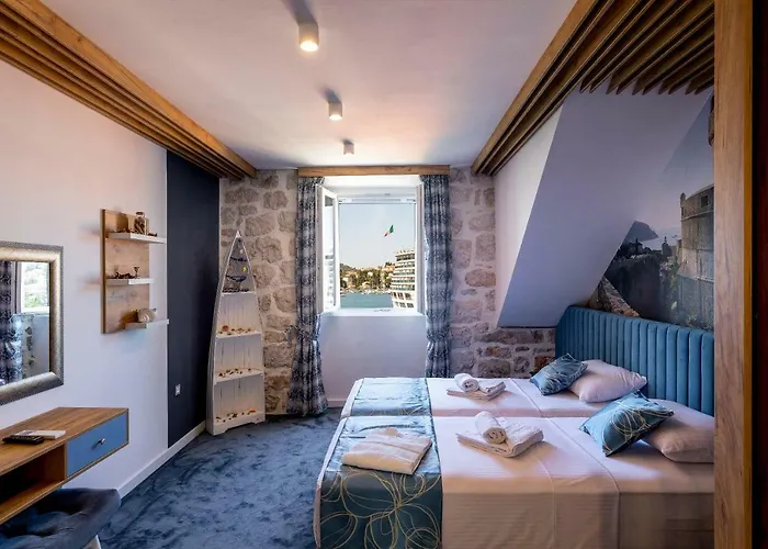 Apartments And Rooms Villa Naida